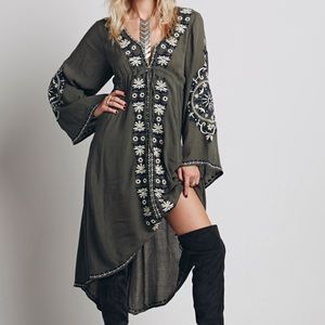 Free people dreamweaver green embroidered dress bell sleeves Stevie Nicks boho